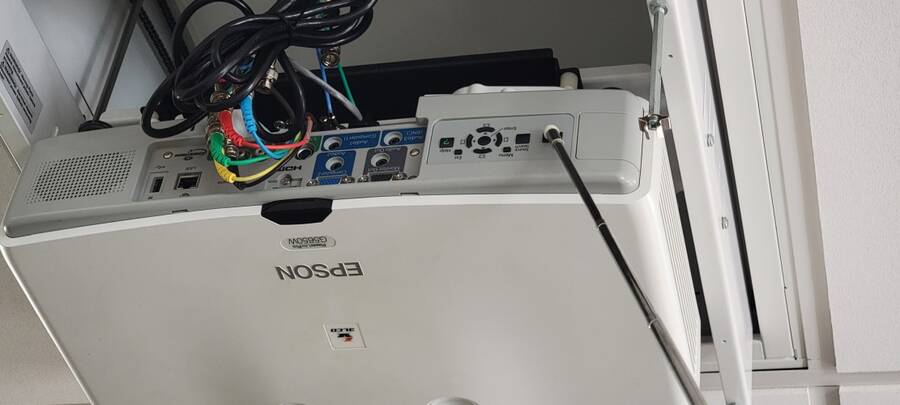 projector.jpg projector.jpg